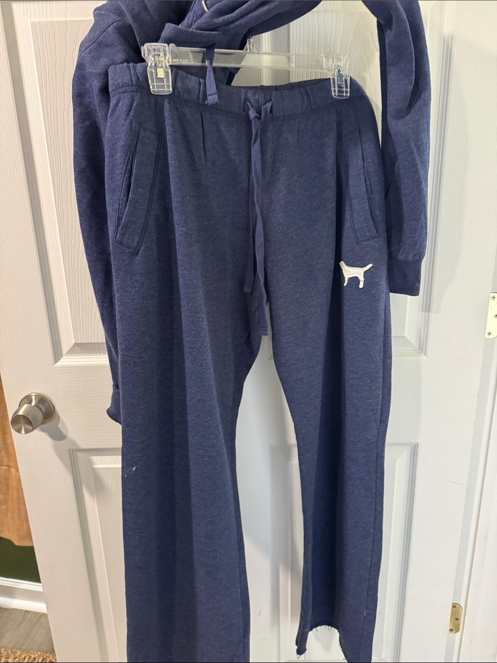 PINK Victoria's Secret Heather Navy Pullover Hoodie with White Trim Logo and - Picture 5 of 8
